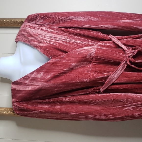 Adelyn Rea Neck Crushed Velvet Long Puff  Sleeve Faux Wrap Dress - Picture 3 of 8